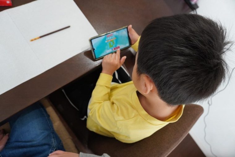 【ポッキーでプログラミング学習】無料アプリGLICODE(グリコード)のやり方を解説