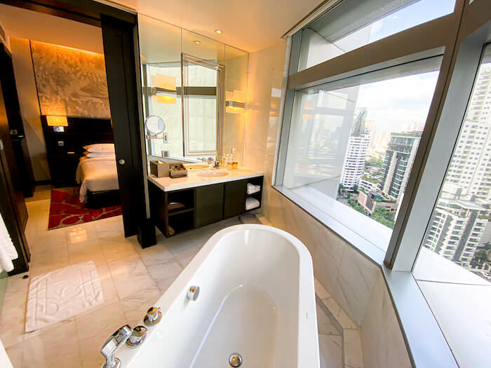 バンコク マリオット ホテル スクンビット(Bangkok Marriott Hotel Sukhumvit)の客室バスルーム1