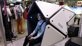 君は1万ドルの「高級ゲーミングポッド」に乗ったことはあるか「XEO POD」ブースレポート【TGS2024】 (News PC)