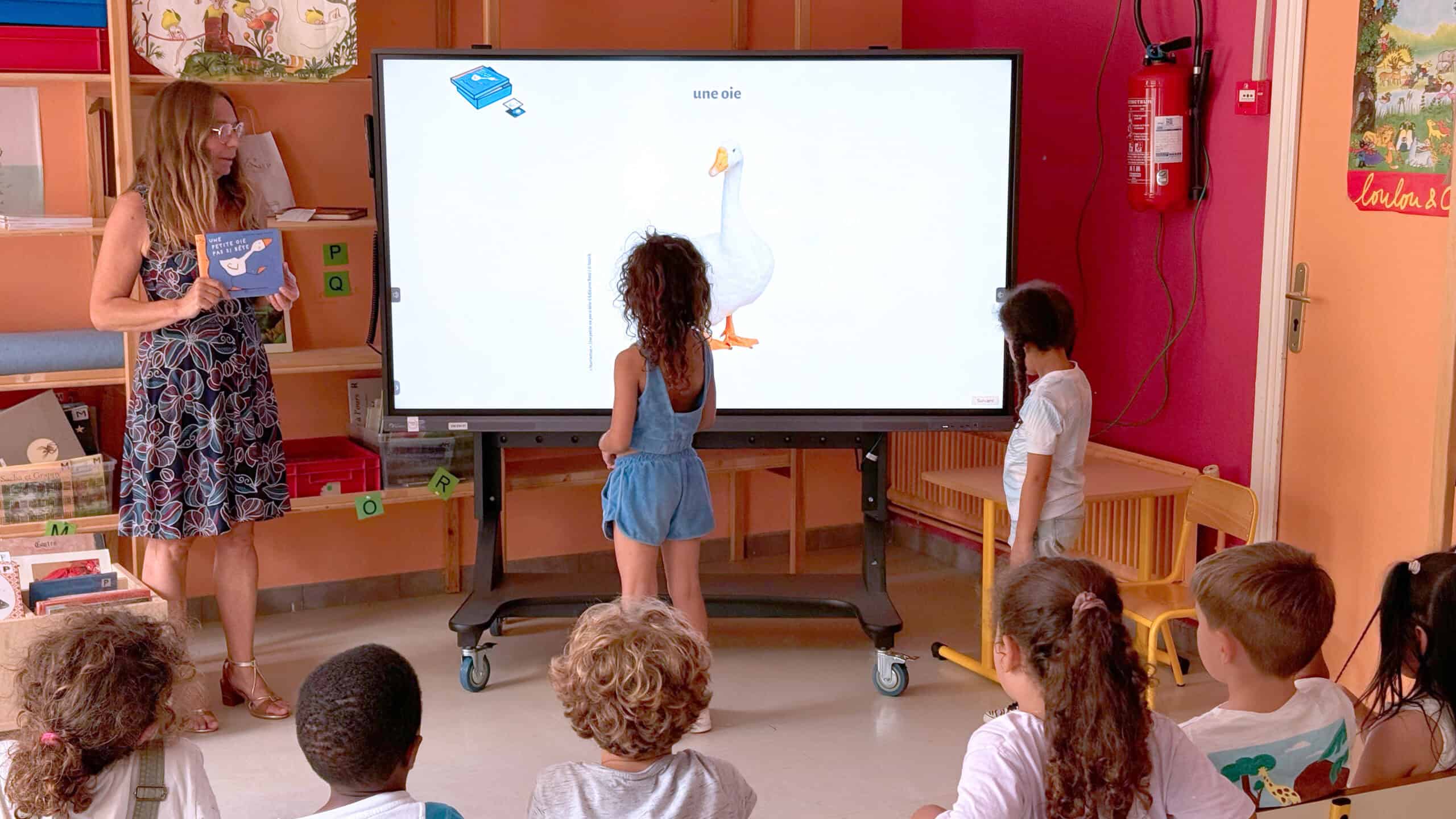 l'écran interactif tactile comme interface digitale pour enfant