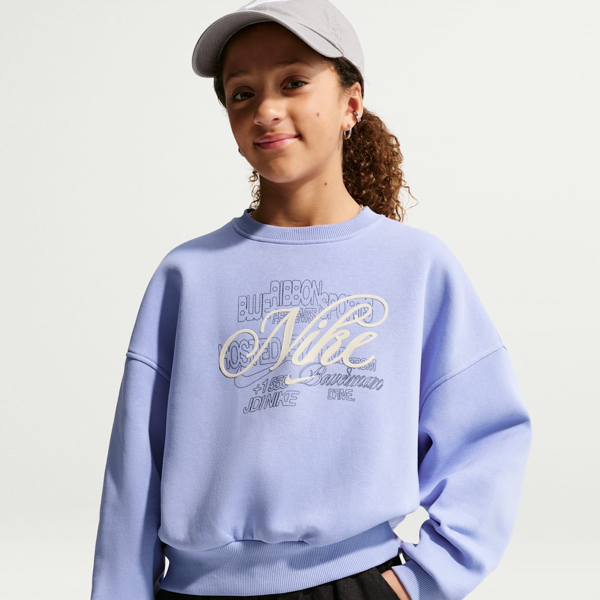 Nike Sportswear Club Fleece Sweatshirt in kastenförmiger Passform (ältere Kinder, Mädchen)