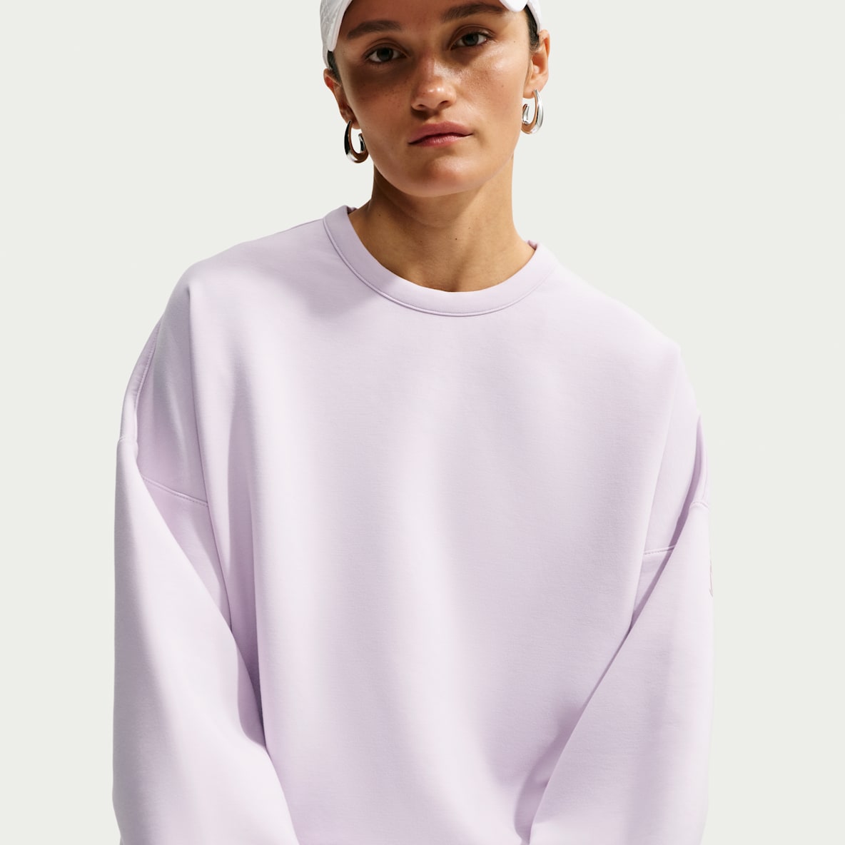 Nike 24.7 ImpossiblySoft Oversize-Rundhalsshirt mit Dri-FIT-Technologie (Damen)