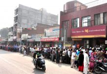 Govt gets in SC’s crosshairs over its demonetization move