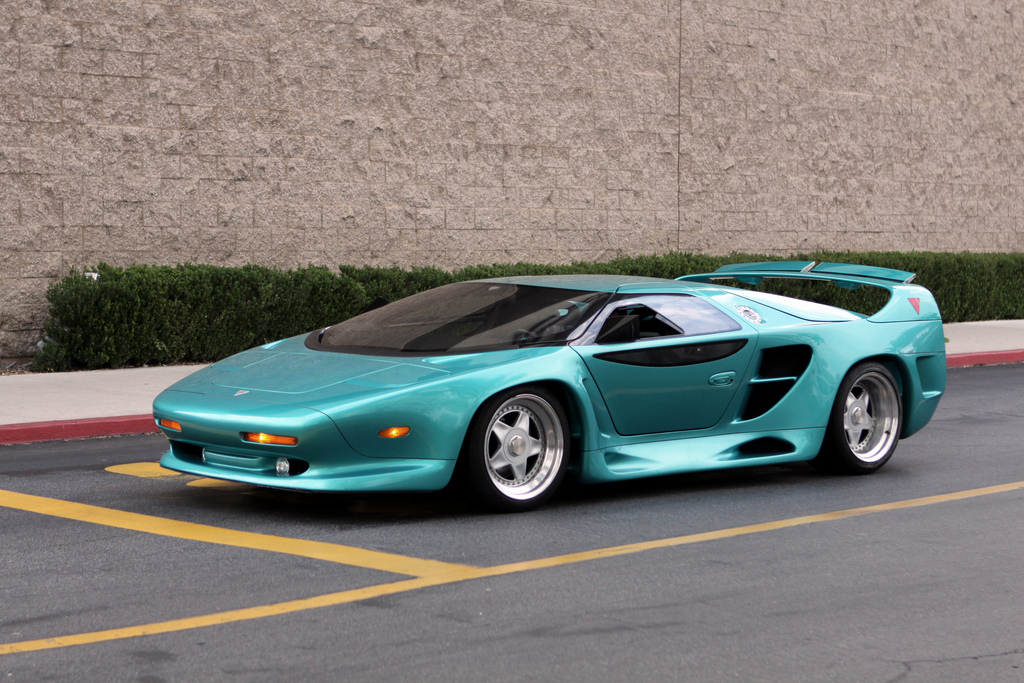 1024x683 Vector Motors Supercar
