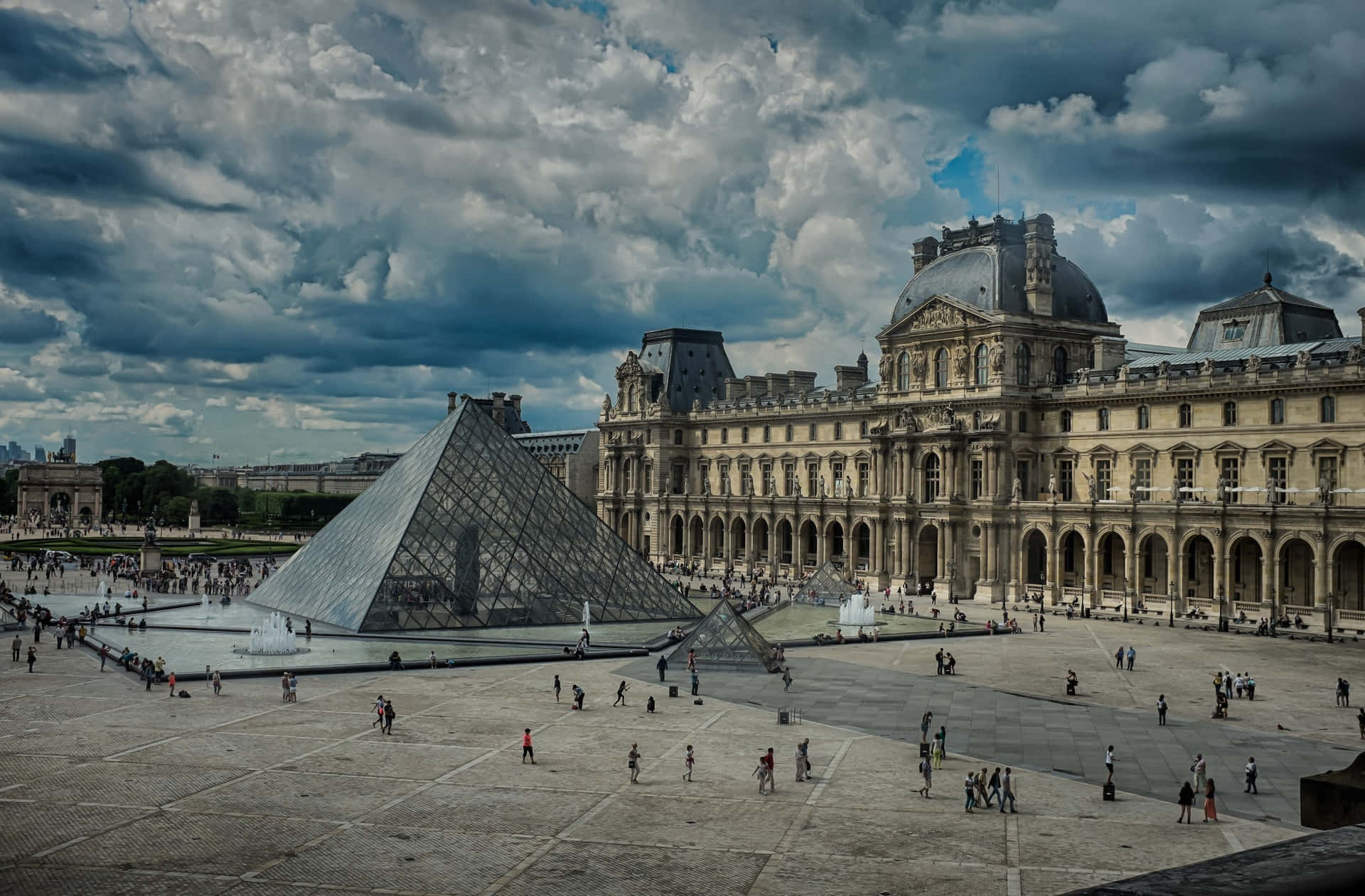 Gothicstil Louvre Museum Wallpaper