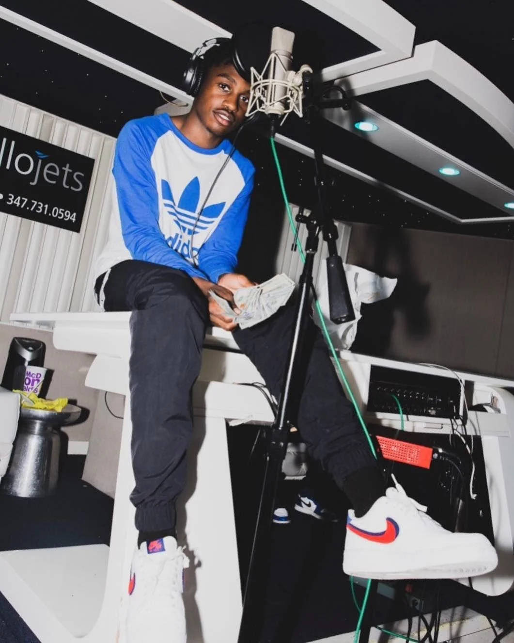 Liltjay No Estúdio De Gravação. Papel de Parede