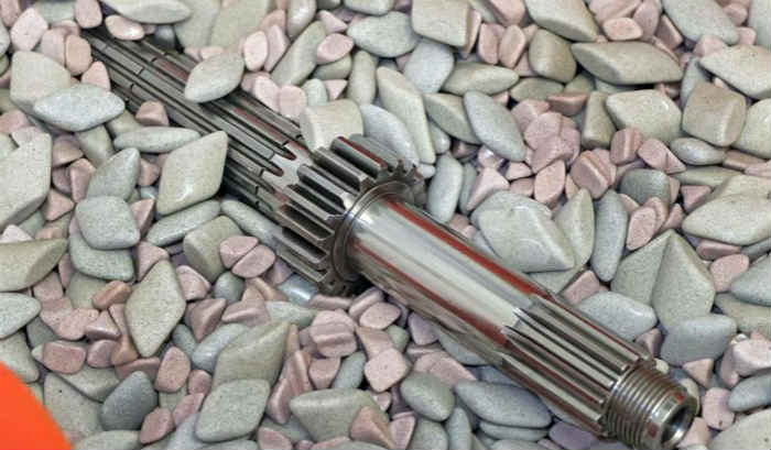 Polishing-gears-reduces-wear-and-increases-power-trough-tub-vibratory-finishing