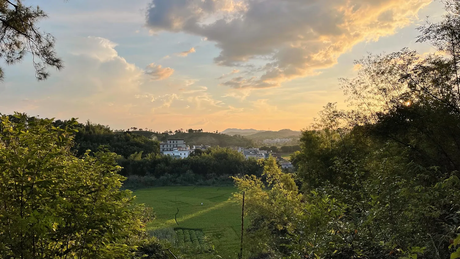 游肇庆封开龙山风景区-封开国家地质公园(图27) 封开国家地质公园-大班石